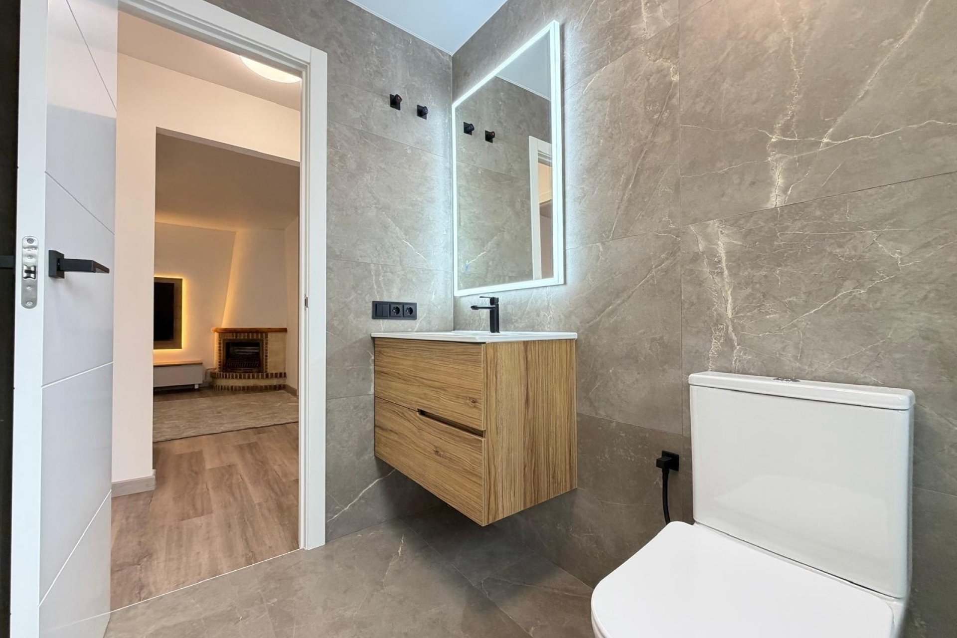 Revente - Town House -
Torrevieja - Miramar - Torre Del Moro