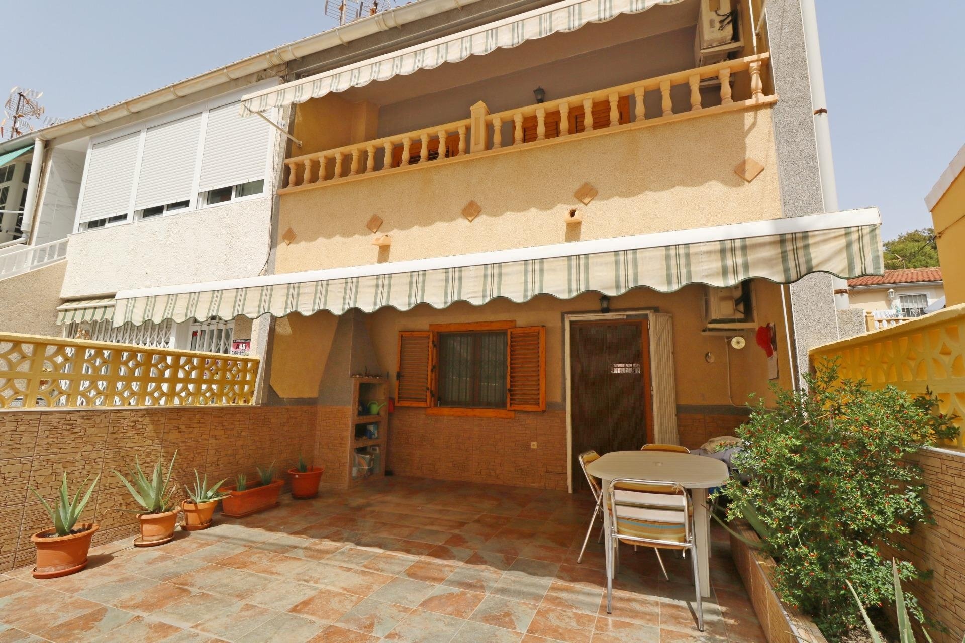 Revente - Town House -
Torrevieja - Playa De Los Naufragos