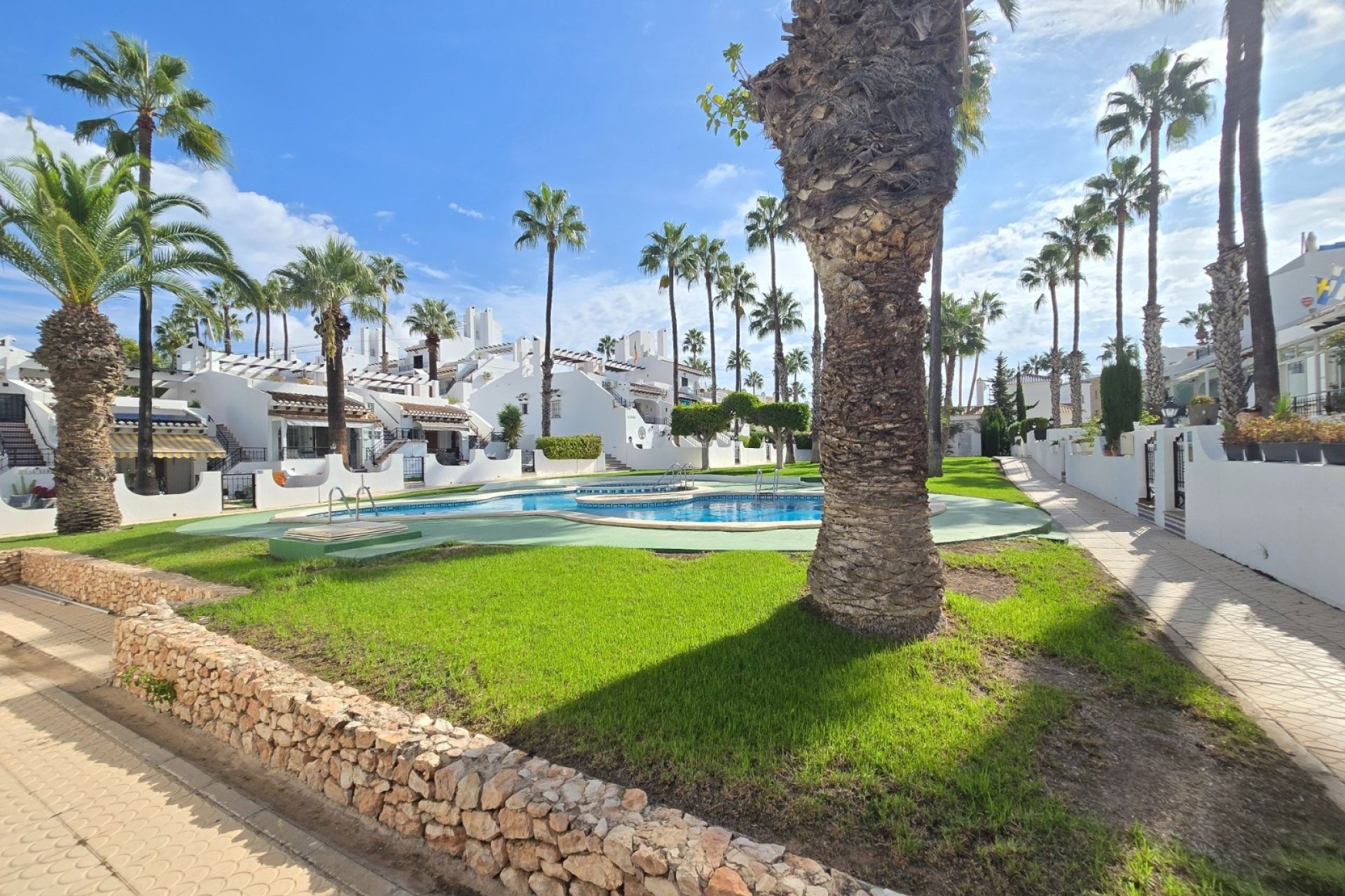 Revente - Town House -
Villamartin - Costa Blanca