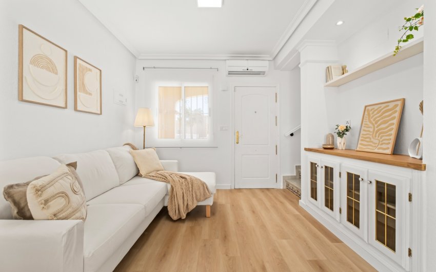 Revente - Town House -
Villamartin - Costa Blanca