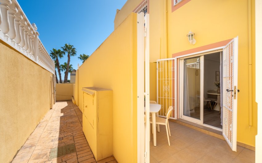 Revente - Town House -
Villamartin - Costa Blanca