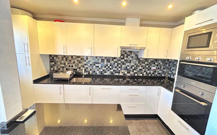 Revente - Town House -
Villamartin - Costa Blanca