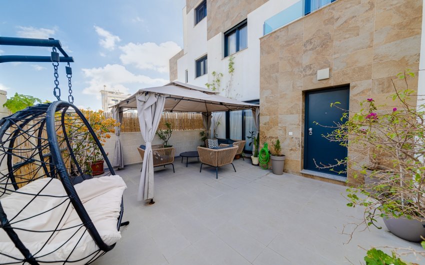 Revente - Town House -
Villamartin - Costa Blanca