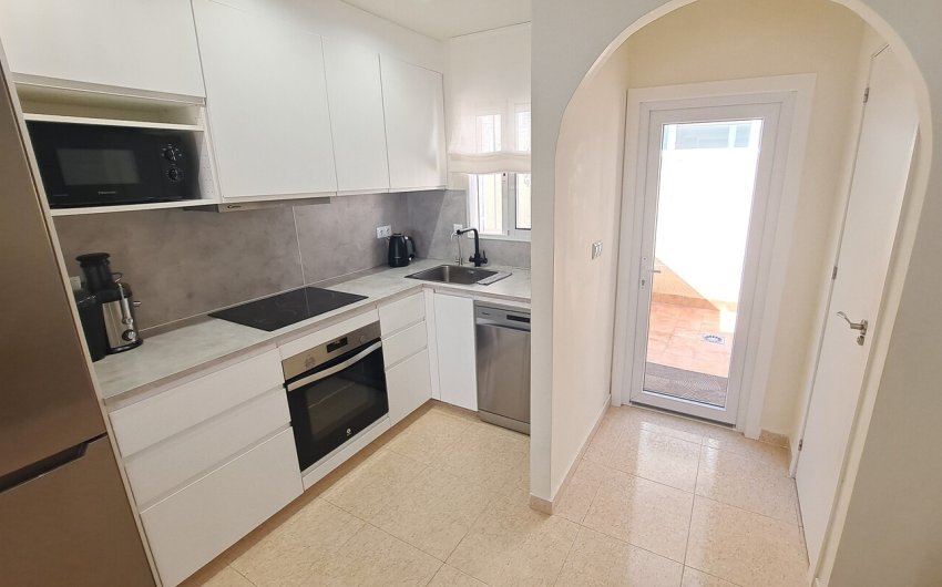 Revente - Town House -
Villamartin - Las filipinas