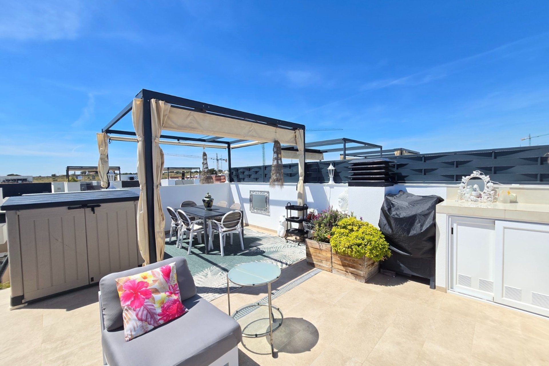 Revente - Townhouse * -
Ciudad Quesada * - Doña Pepa *