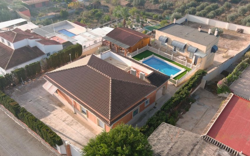 Revente - Villa -
Albatera - Inland
