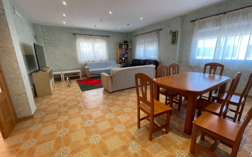 Revente - Villa -
Albatera - Inland