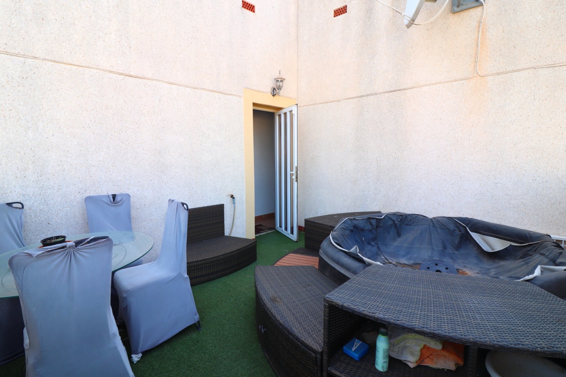 Revente - Villa -
Algorfa - Montebello