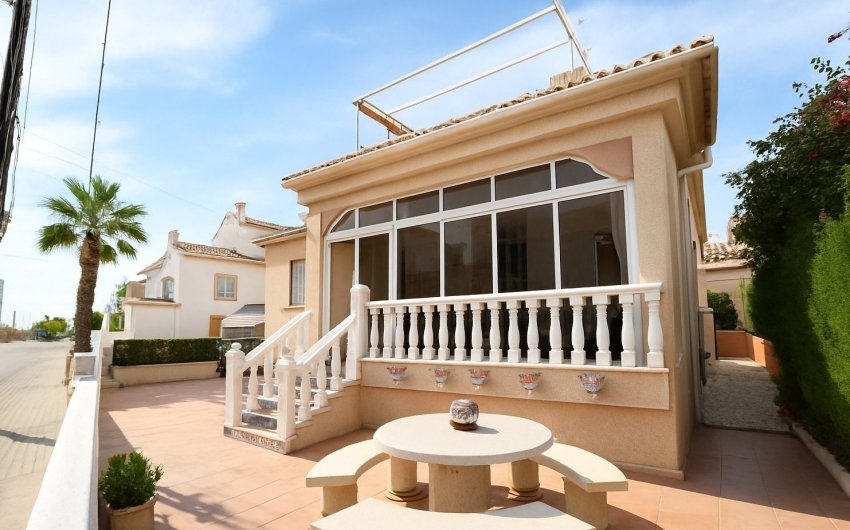 Revente - Villa -
Algorfa - Montemar