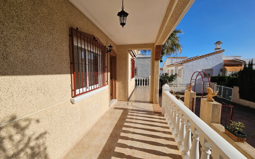 Revente - Villa -
Algorfa - Montemar