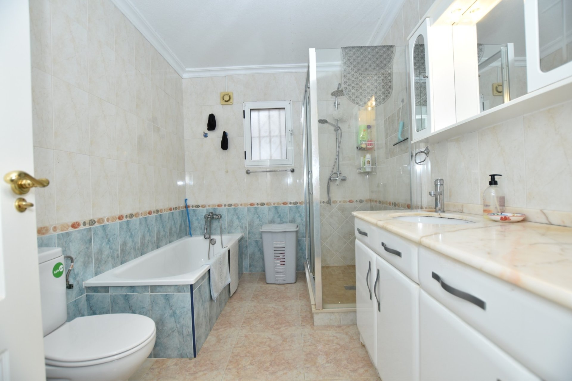 Revente - Villa -
Algorfa - Montemar