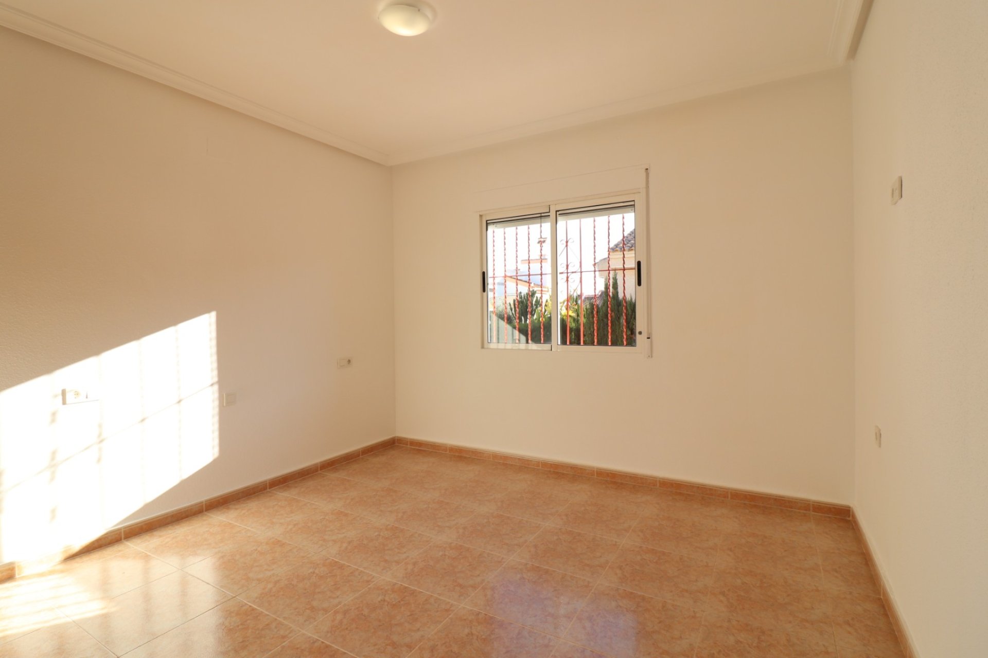 Revente - Villa -
Algorfa - Montemar