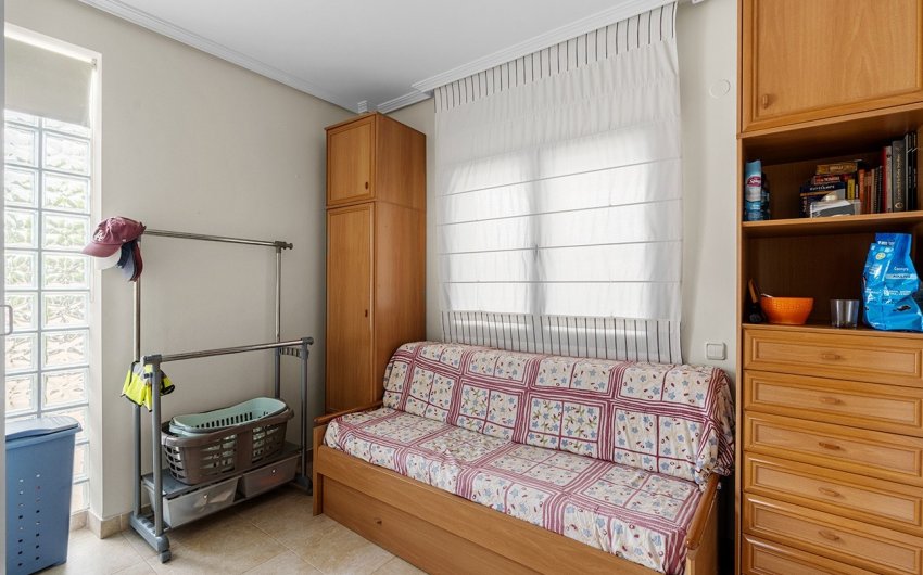 Revente - Villa -
Alicante - Rebolledo
