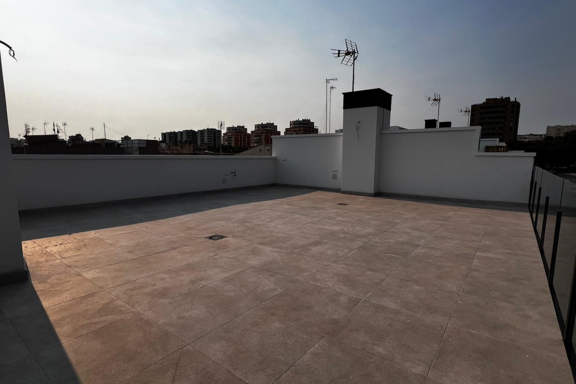 Revente - Villa -
Alicante - Vistahermosa