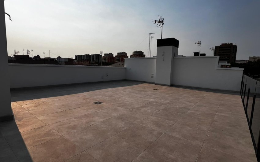 Revente - Villa -
Alicante - Vistahermosa