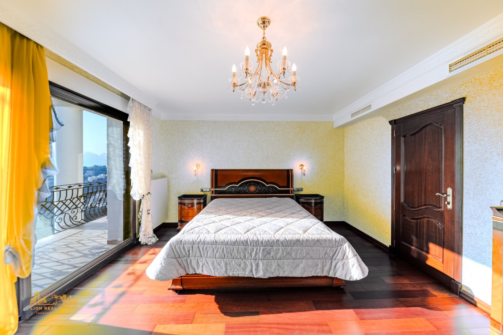 Revente - Villa -
Altea