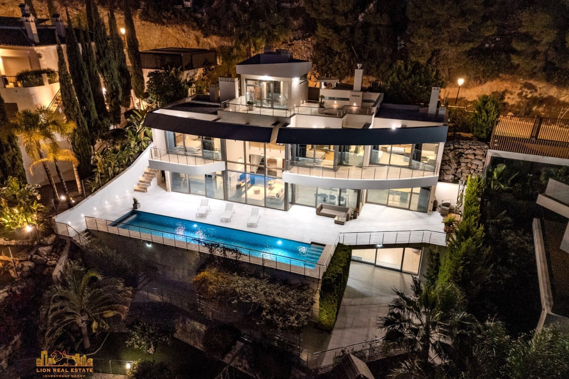 Revente - Villa -
Altea