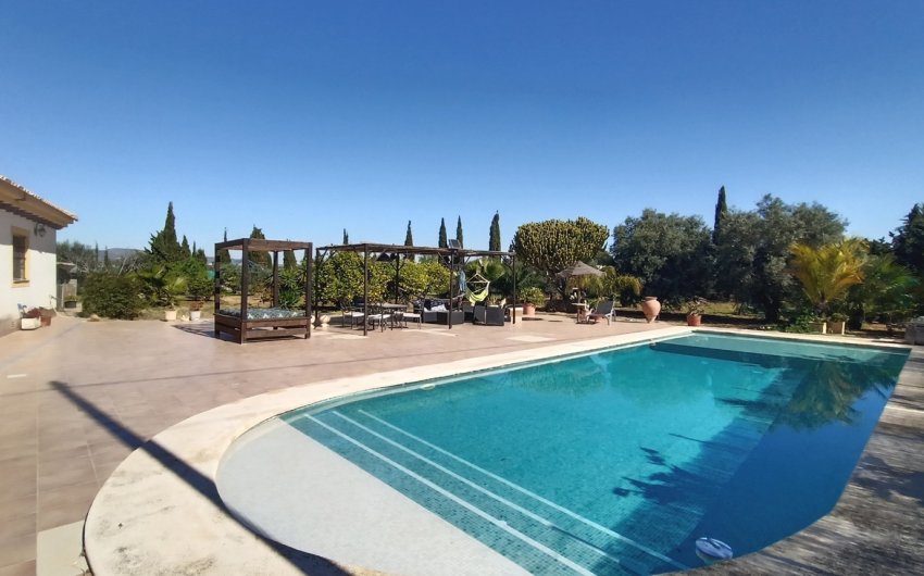 Revente - Villa -
Avileses - Inland