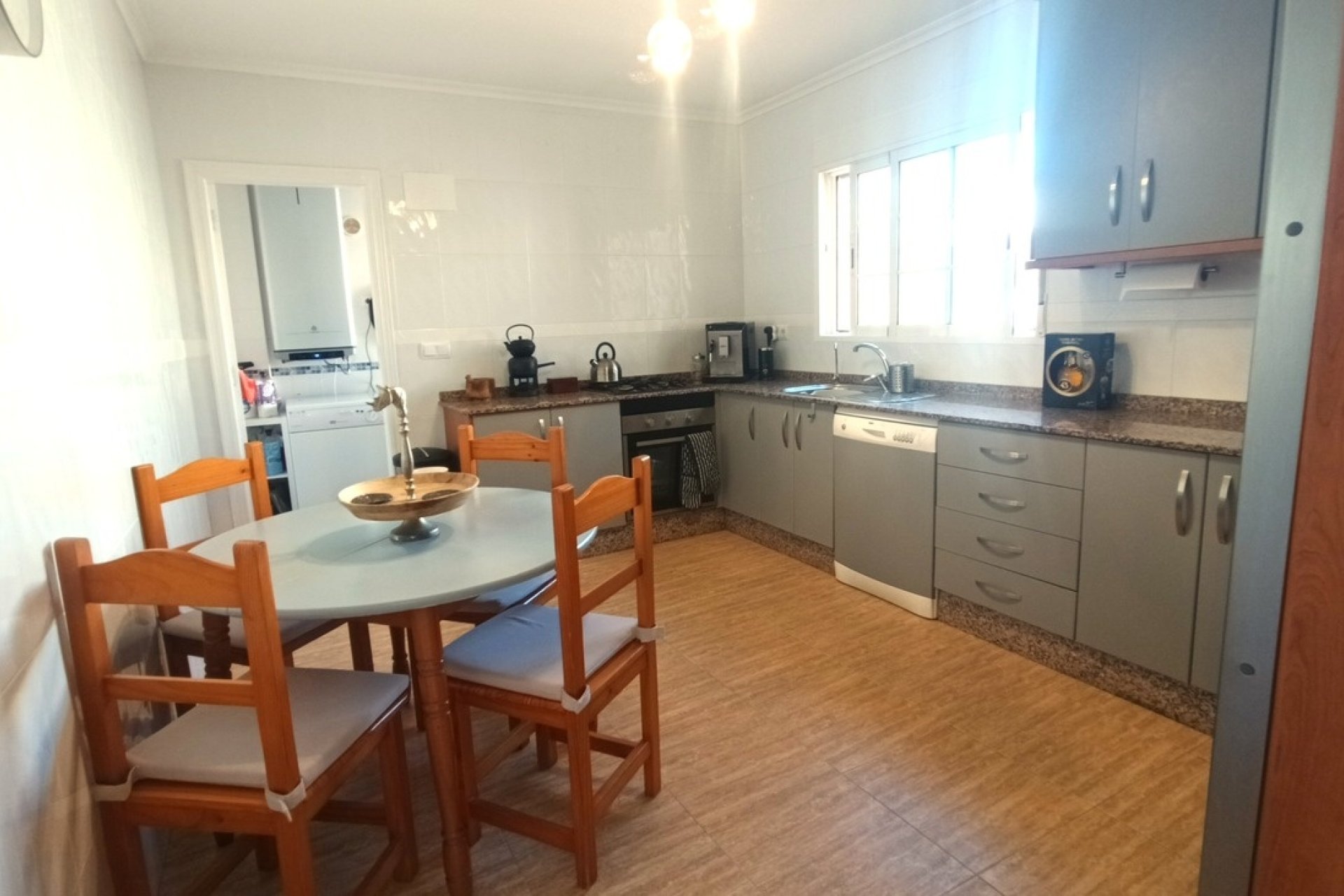 Revente - Villa -
Avileses - Inland