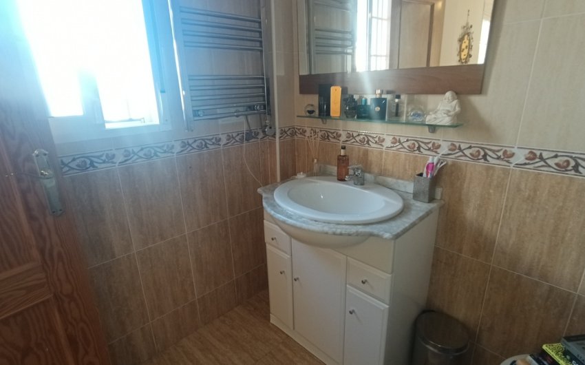 Revente - Villa -
Avileses - Inland