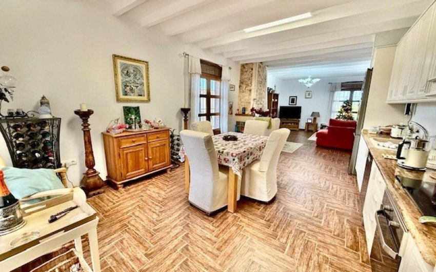 Revente - Villa -
Avileses - Inland