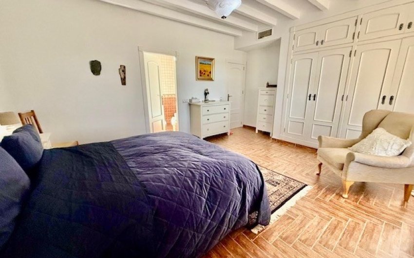 Revente - Villa -
Avileses - Inland