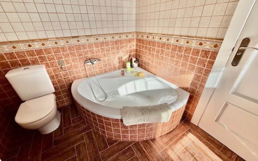 Revente - Villa -
Avileses - Inland