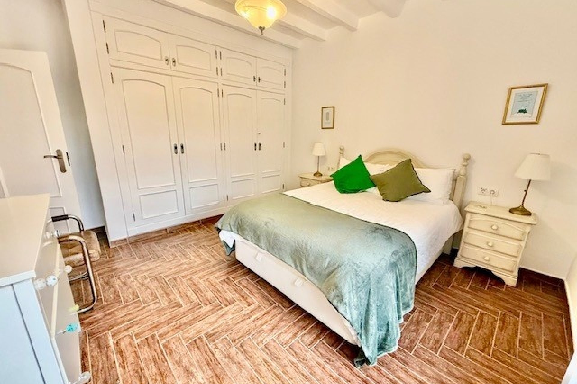 Revente - Villa -
Avileses - Inland