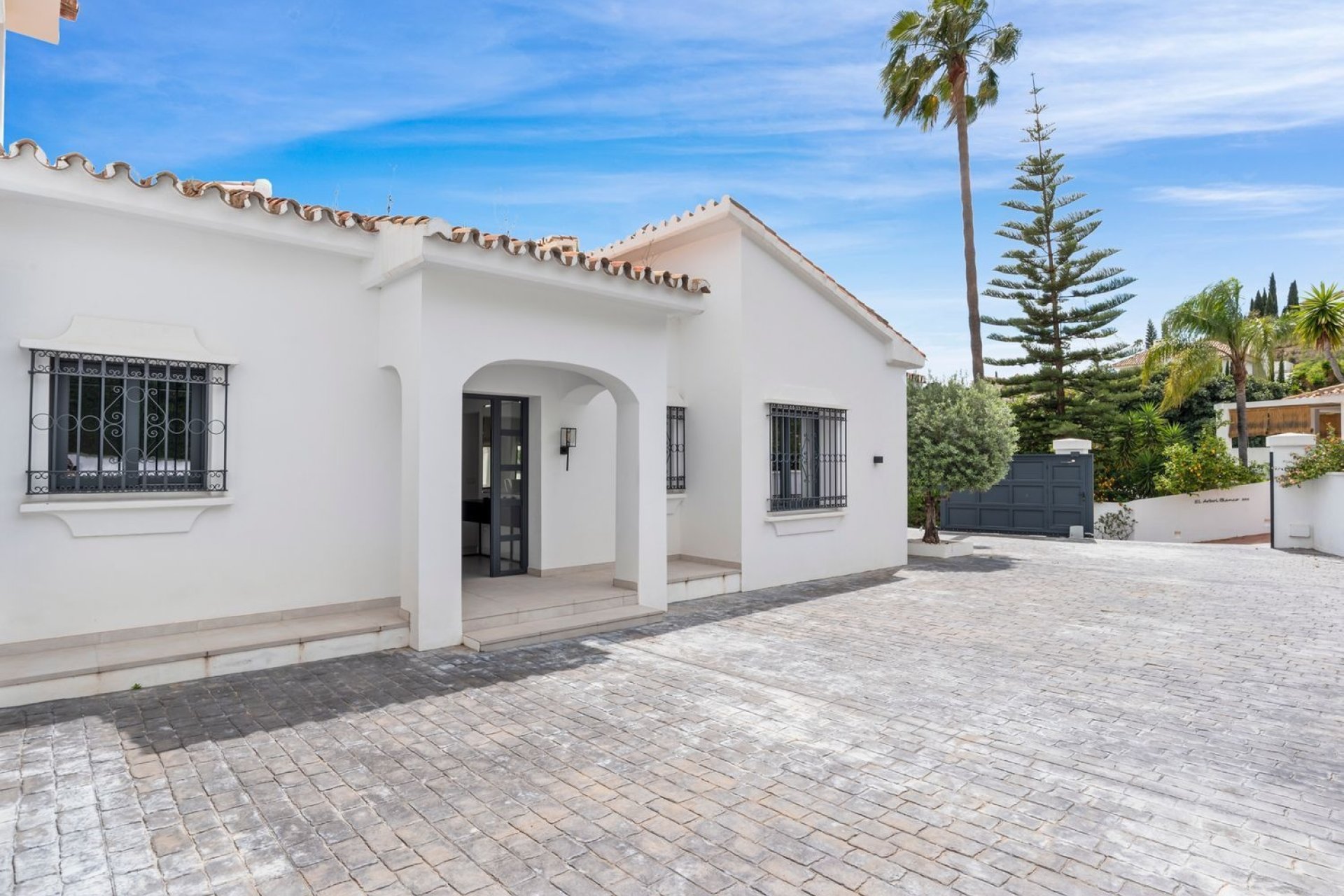 Revente - Villa -
Benahavís - Cortés