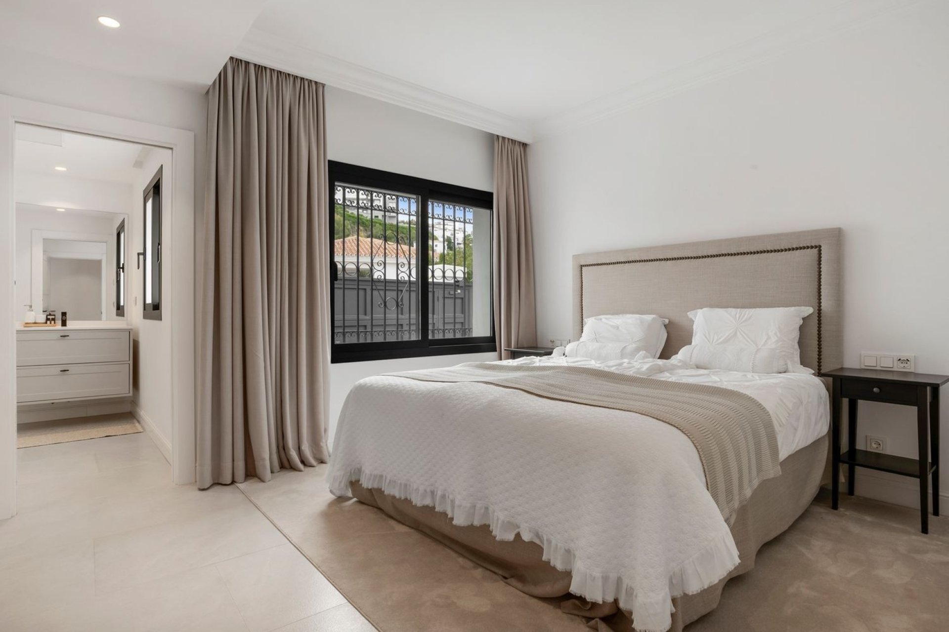 Revente - Villa -
Benahavís - Cortés