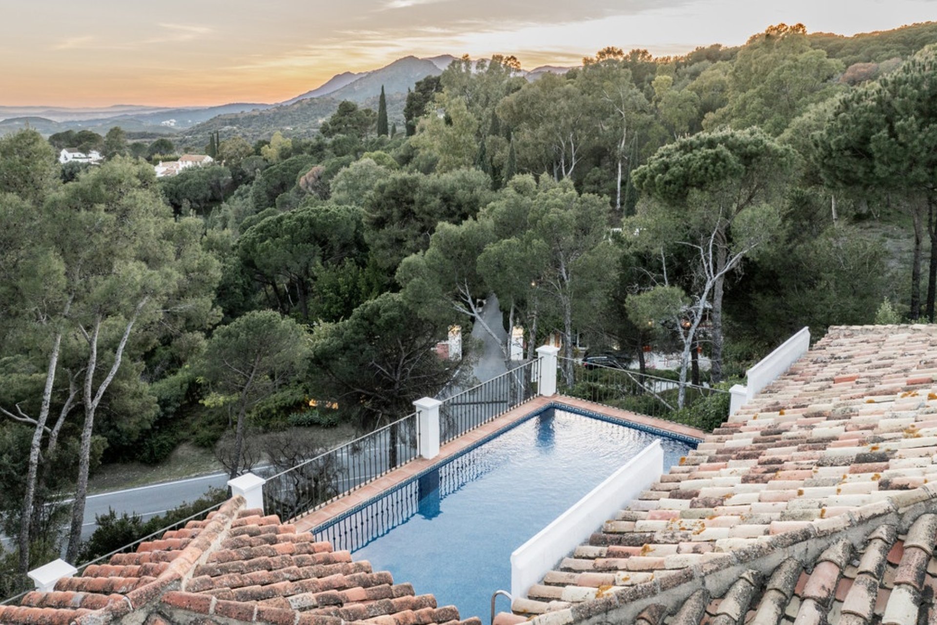 Revente - Villa -
Benahavís - Costa del Sol