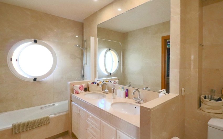 Revente - Villa -
Benidorm - Coblanca