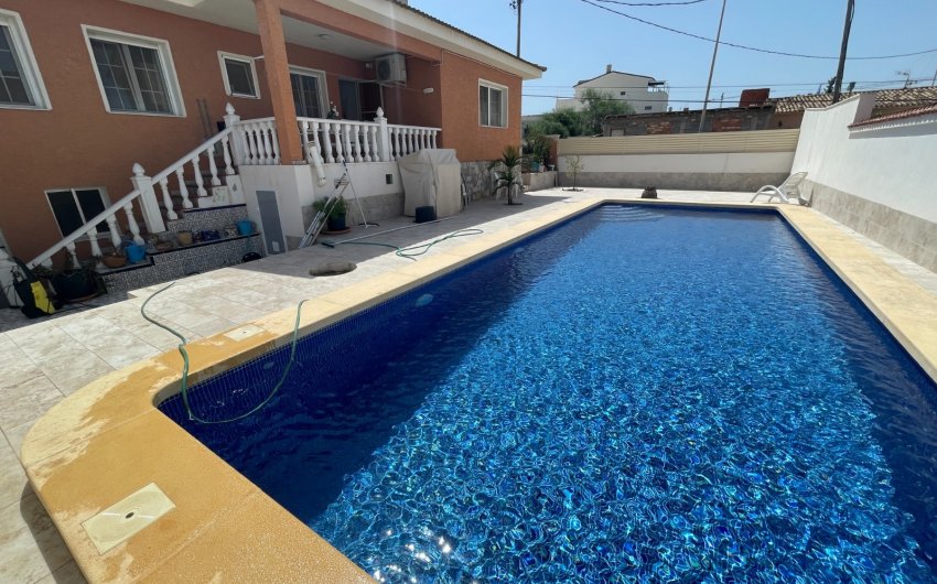 Revente - Villa -
Benijofar - Costa Blanca