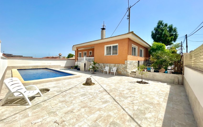 Revente - Villa -
Benijofar - pueblo