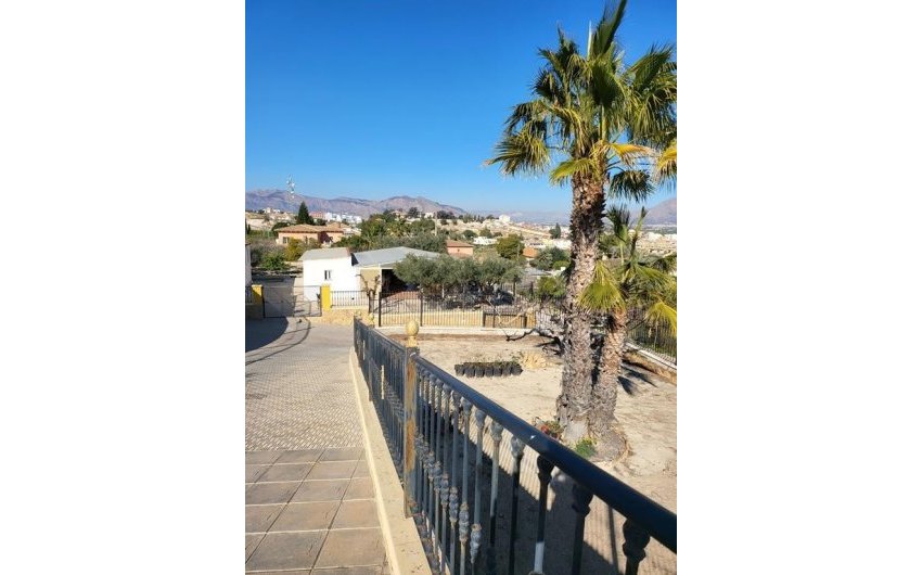 Revente - Villa -
Bigastro - Inland