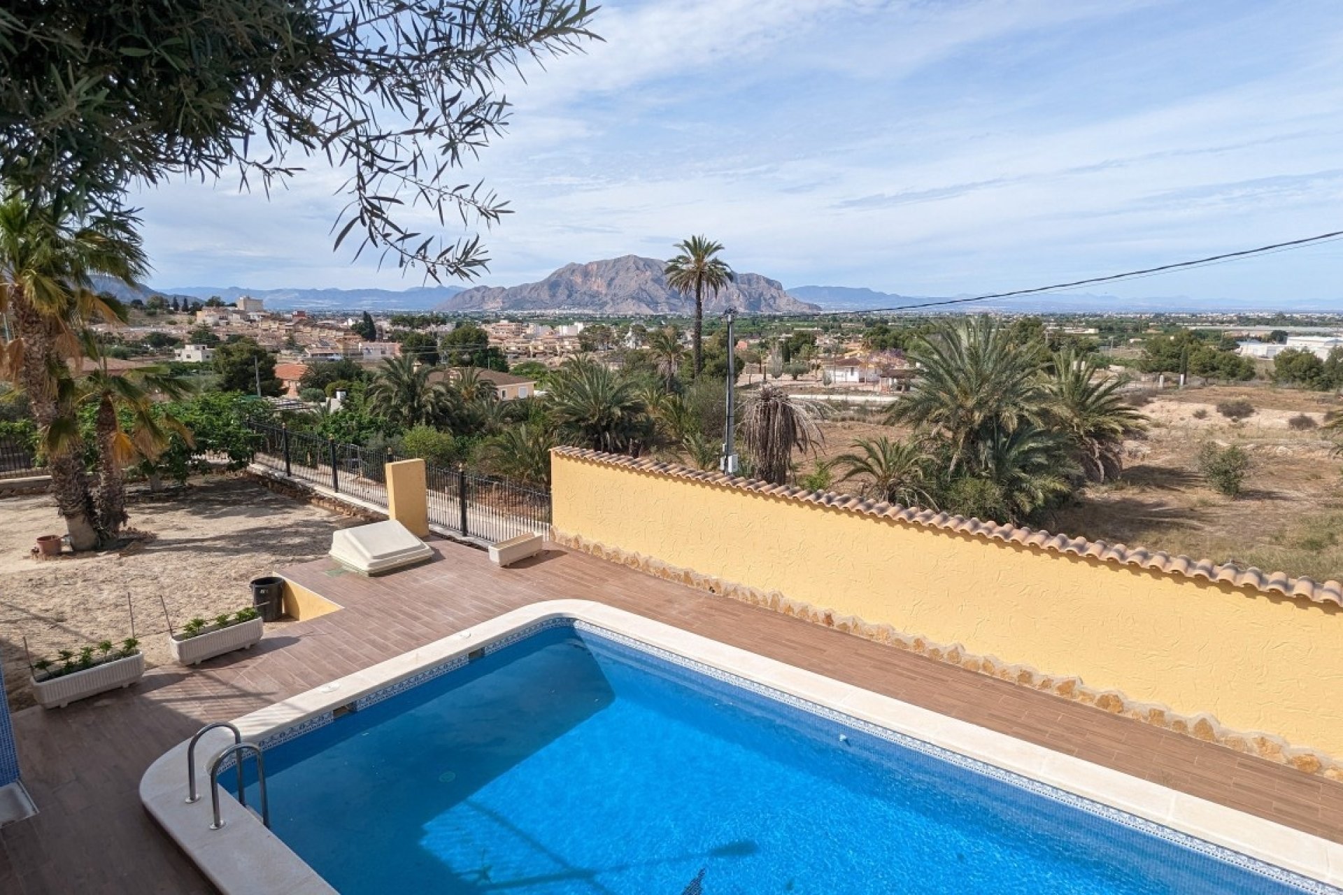 Revente - Villa -
Bigastro - Inland