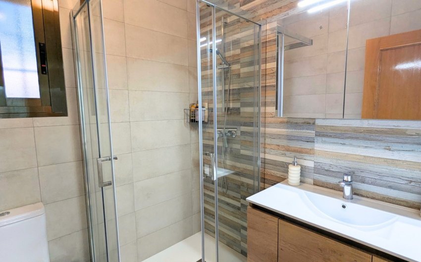 Revente - Villa -
Bigastro - Inland