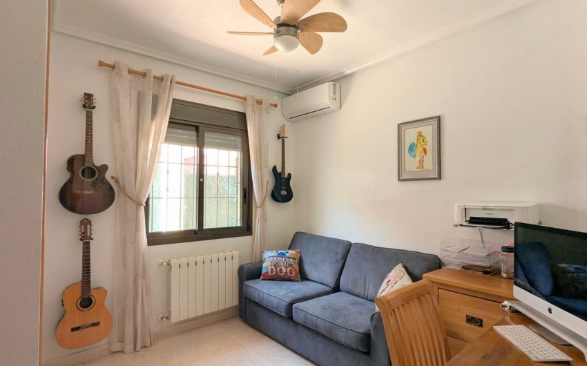 Revente - Villa -
Bigastro - Inland