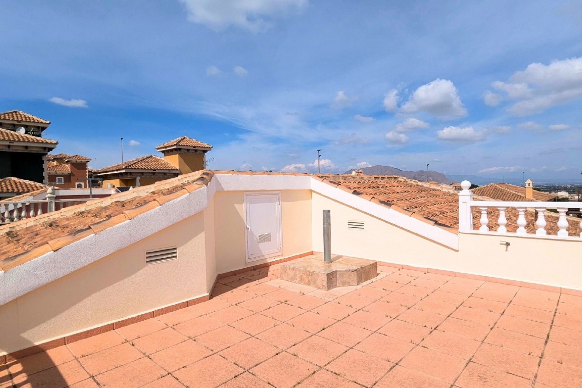 Revente - Villa -
Bigastro - Inland