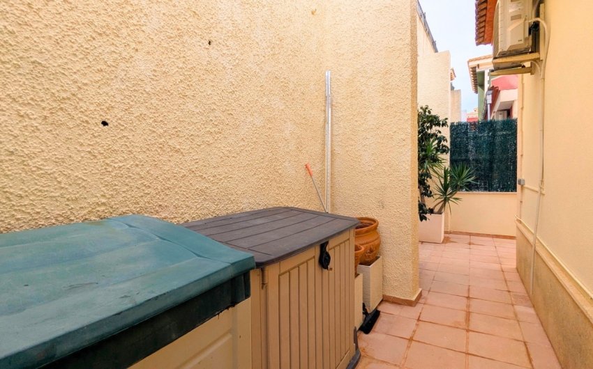 Revente - Villa -
Bigastro - Inland