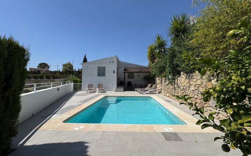 Revente - Villa -
Blanca