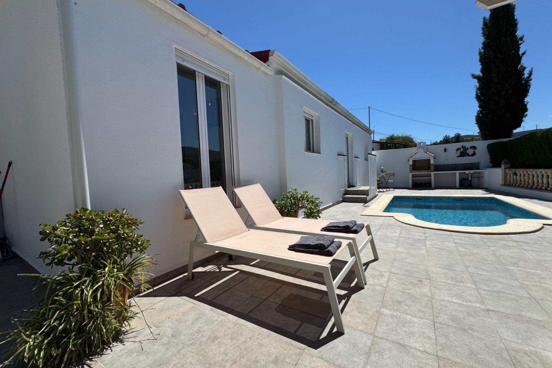 Revente - Villa -
Blanca