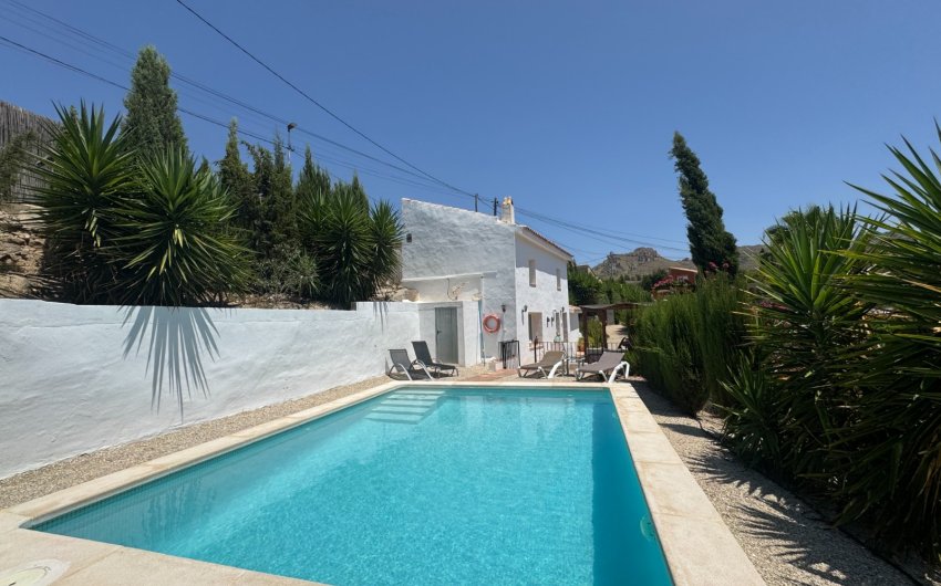 Revente - Villa -
Blanca