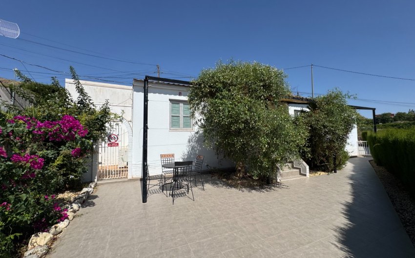 Revente - Villa -
Blanca