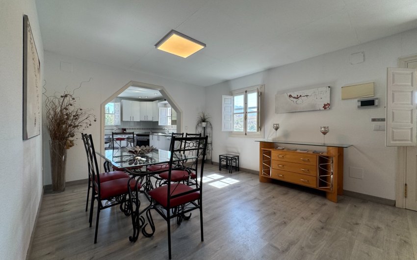 Revente - Villa -
Blanca