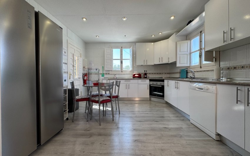 Revente - Villa -
Blanca