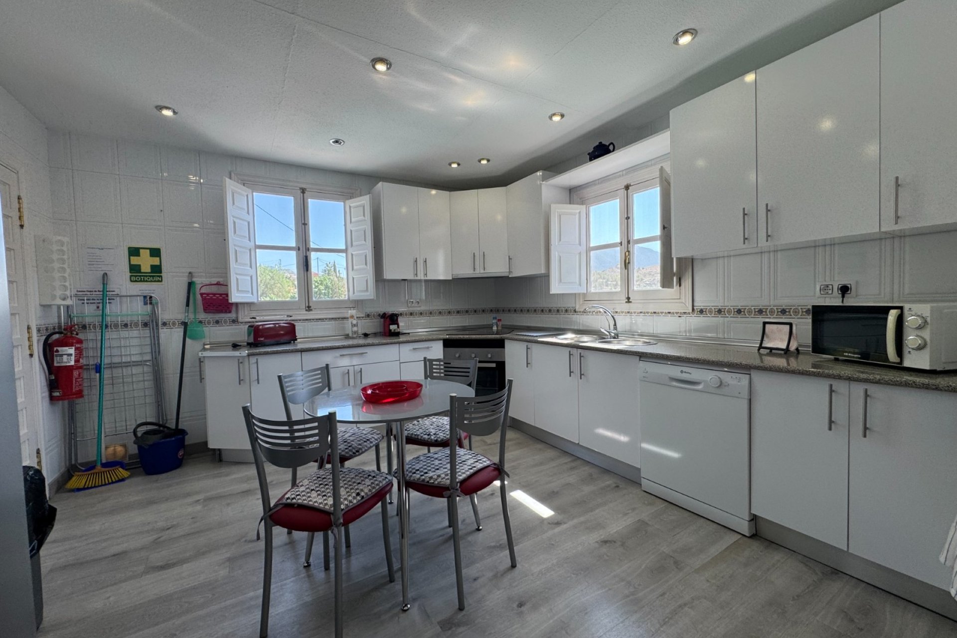 Revente - Villa -
Blanca