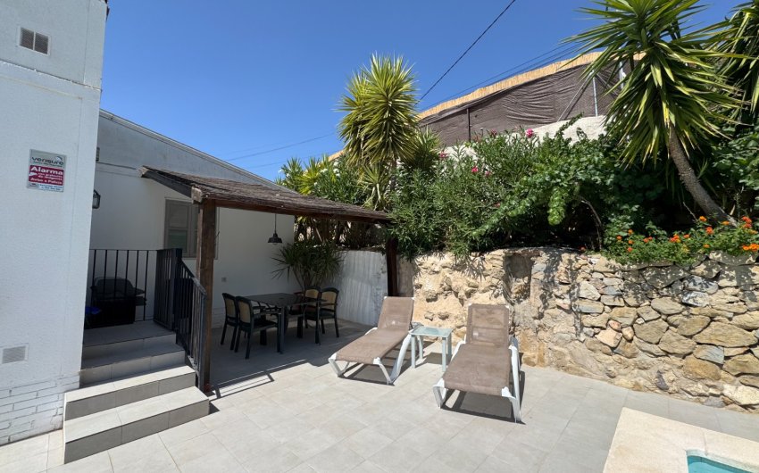 Revente - Villa -
Blanca