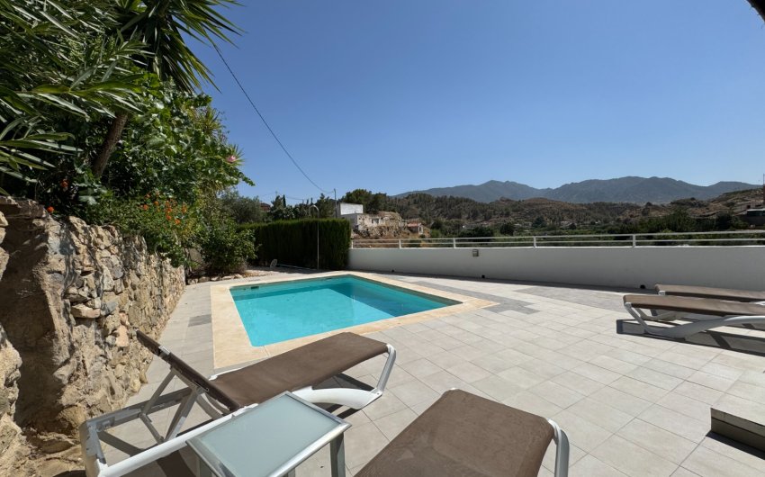 Revente - Villa -
Blanca