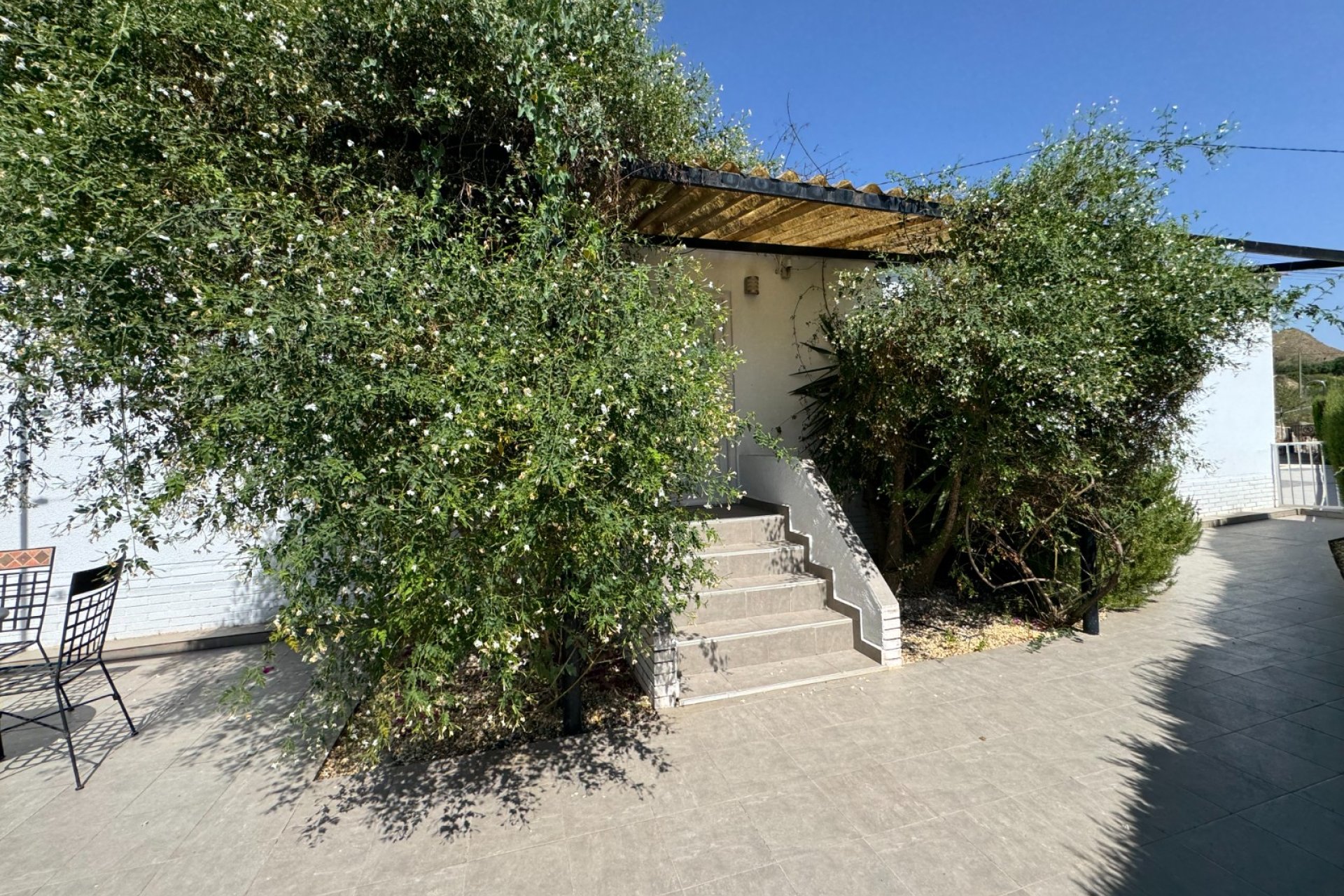 Revente - Villa -
Blanca